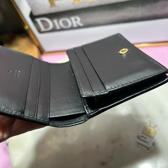 GUCCI Horse Bit 1955 Leather
Bifold Wallet EUC - Picture 13 of 15